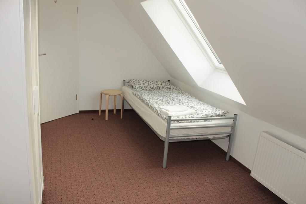 Kln Apartment *