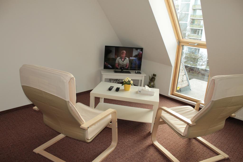 Kln Apartment *